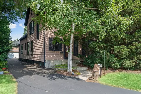 Exterior - 610 W Main St, West Dundee, IL 60118 photo 5 of 6