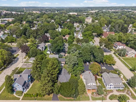View/Area - 610 W Main St, West Dundee, IL 60118 photo 3 of 4