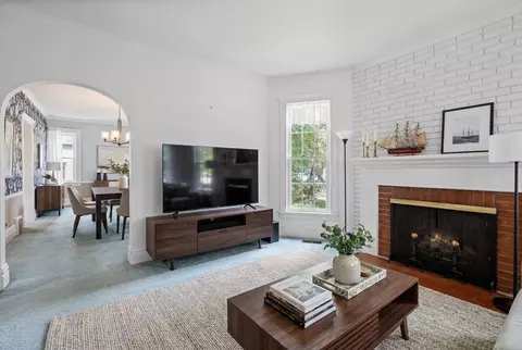 Living - 610 W Main St, West Dundee, IL 60118 photo 2 of 3
