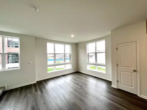379 Summit Cir, Lombard, IL 60148 photo 6