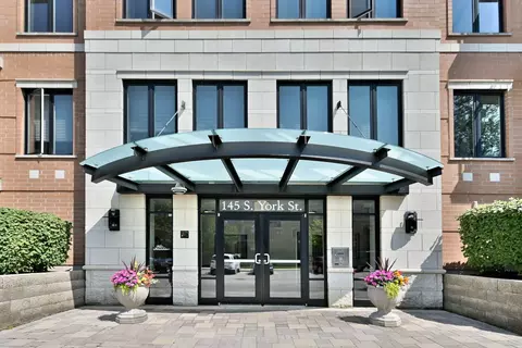 145 S York St #504, Elmhurst, IL 60126