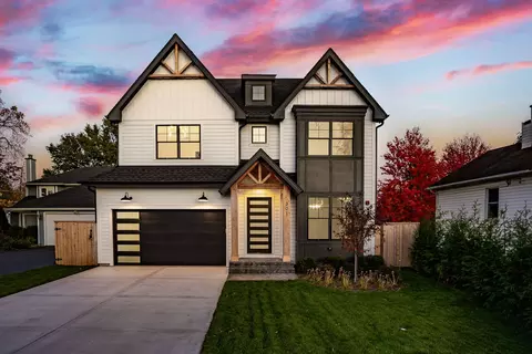 301 N Grant St, Westmont, IL 60559