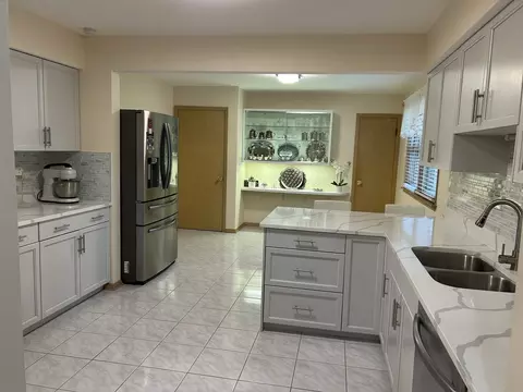 Kitchen - 9362 Clancy Dr, Des Plaines, IL 60016 photo 1 of 7