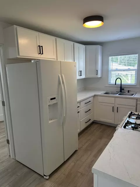 Kitchen - 925 E Sangamon Ave, Rantoul, IL 61866 photo 1 of 2