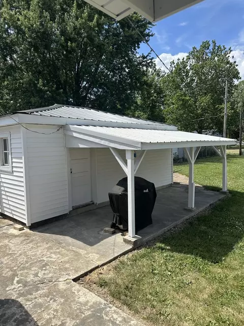 Exterior - 925 E Sangamon Ave, Rantoul, IL 61866 photo 1 of 6