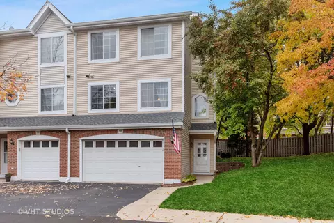219 E Parallel St, Palatine, IL 60067