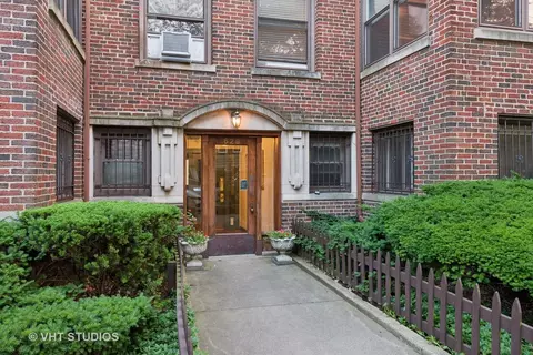 629 W Buckingham Pl #1W, Chicago, IL 60657