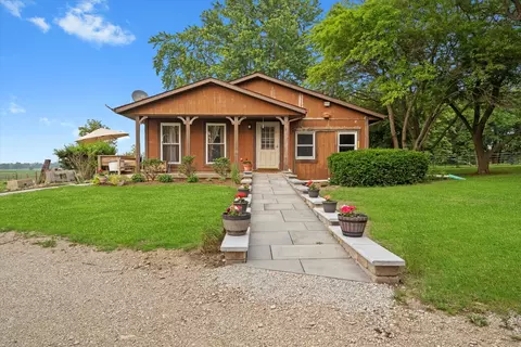 16383 Us Highway 52, Newark, IL 60541