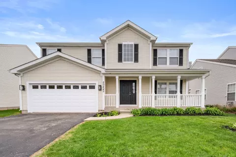 20445 Spirea Ln, Crest Hill, IL 60403