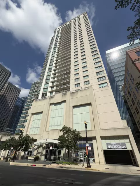 125 S Jefferson St #P294, Chicago, IL 60661