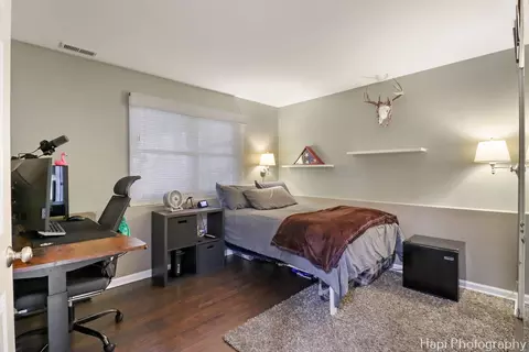 Bedroom - 809 W Sheridan Rd, Mchenry, IL 60051 photo 6 of 6