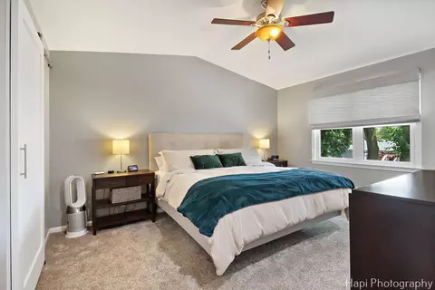 Bedroom - 809 W Sheridan Rd, Mchenry, IL 60051 photo 1 of 6
