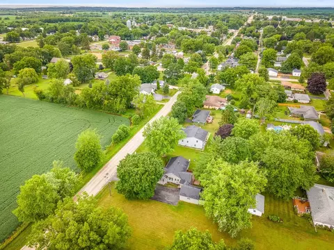 512 S Elida St, Winnebago, IL 61088 photo 48