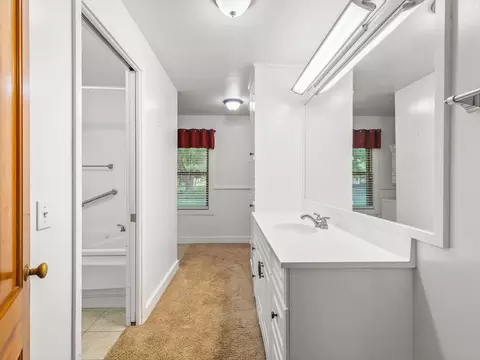 512 S Elida St, Winnebago, IL 61088 photo 24
