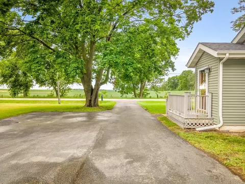 512 S Elida St, Winnebago, IL 61088 photo 50