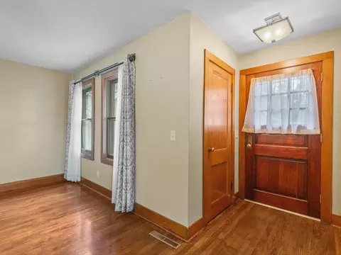 512 S Elida St, Winnebago, IL 61088 photo 11