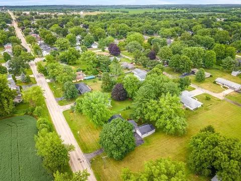 512 S Elida St, Winnebago, IL 61088 photo 47