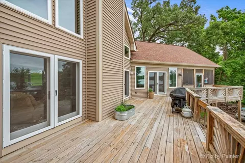 Exterior - Undisclosed, Mchenry, IL 60051 photo 10 of 16