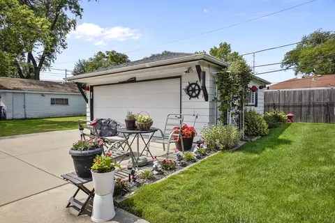 Exterior - 1516 Atwood Ave, Berkeley, IL 60163 photo 4 of 6