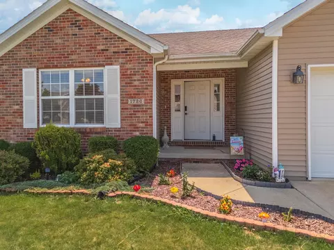 1726 Sage Dr, Normal, IL 61761 photo 4