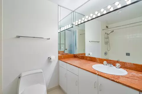 360 E Randolph St #503, Chicago, IL 60601 photo 7