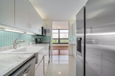 360 E Randolph St #503, Chicago, IL 60601 photo 10