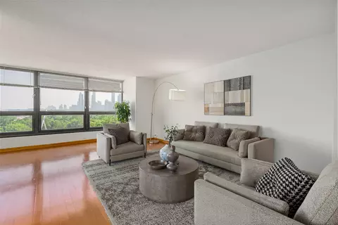 360 E Randolph St #503, Chicago, IL 60601 photo 4