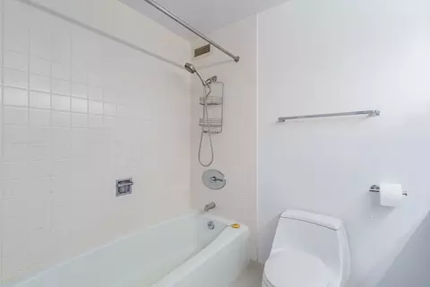 360 E Randolph St #503, Chicago, IL 60601 photo 8
