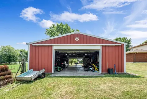 Exterior - 9822 W Pauling Rd, Monee, IL 60449 photo 3 of 14