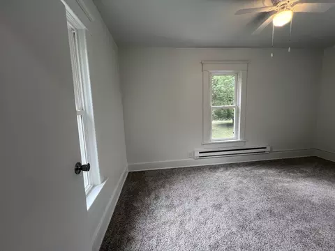 107 W Weldon St, Roberts, IL 60962 photo 17