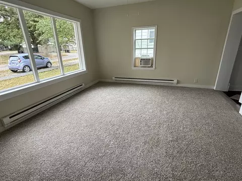 107 W Weldon St, Roberts, IL 60962 photo 7