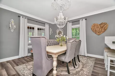 Dining - 804 E Jackson St, Morris, IL 60450 photo 1 of 2