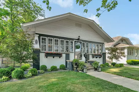 Exterior - 804 E Jackson St, Morris, IL 60450 photo 3 of 7