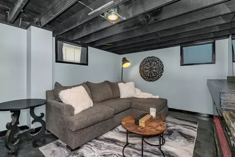 Living - 804 E Jackson St, Morris, IL 60450 photo 4 of 4