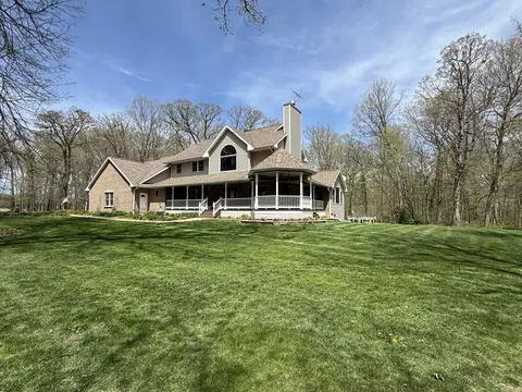 11307 Timber Lane Rd, Lena, IL 61048