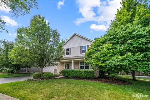 426 Fayette Dr, Oswego, IL 60543