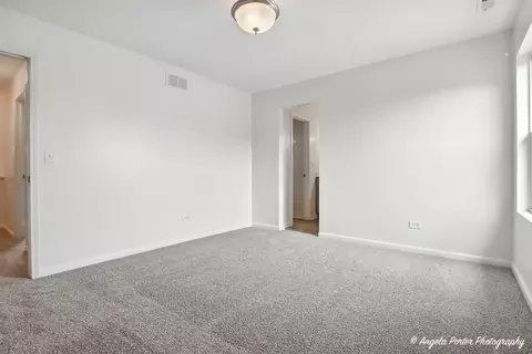 725 Hill Ave, Elgin, IL 60120 photo 13