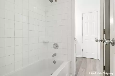 725 Hill Ave, Elgin, IL 60120 photo 11