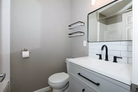 Bath - 1304 Bell St, Bloomington, IL 61701 photo 1 of 1