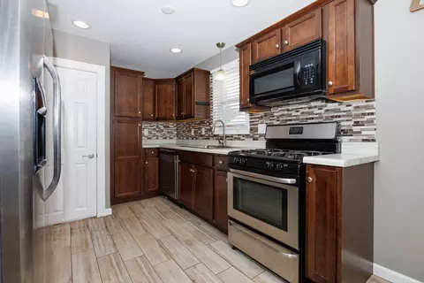 Kitchen - 1304 Bell St, Bloomington, IL 61701 photo 1 of 3