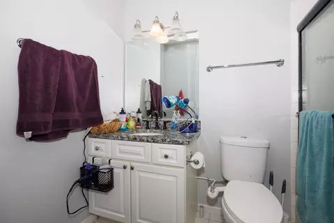Bath - 601 N Main St #7S, Normal, IL 61761 photo 1 of 1