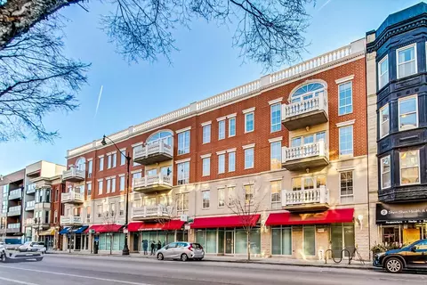 2762 N Lincoln Ave #204, Chicago, IL 60614