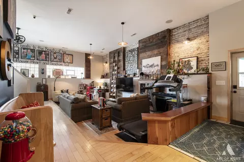 6928 Pershing Rd, Berwyn, IL 60402 photo 11