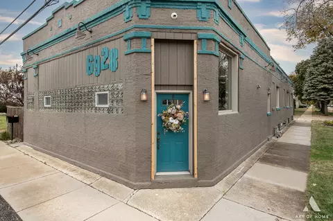 6928 Pershing Rd, Berwyn, IL 60402 photo 3