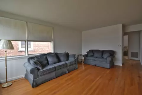 Living - 1541 N Lee Blvd, Berkeley, IL 60163 photo 2 of 3