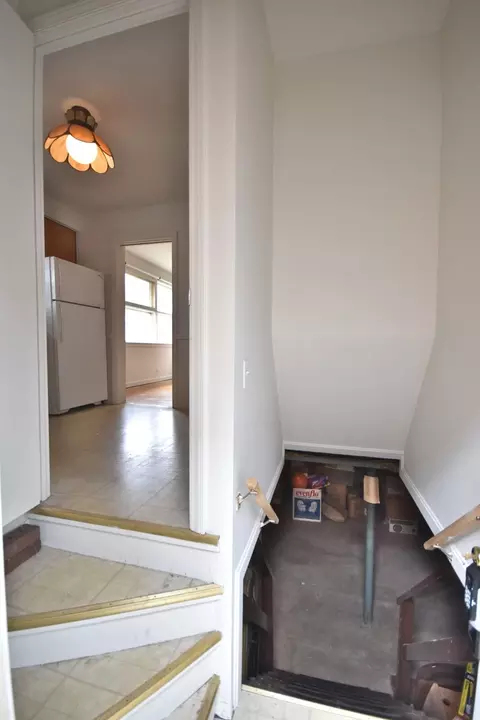 Entry Way - 1541 N Lee Blvd, Berkeley, IL 60163 photo 2 of 2