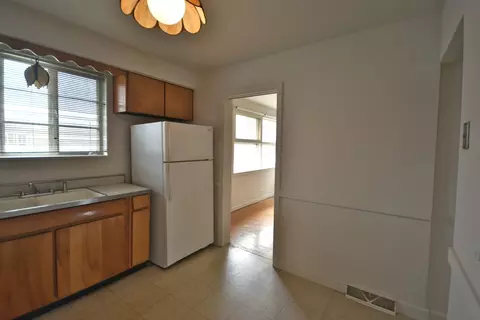 Kitchen - 1541 N Lee Blvd, Berkeley, IL 60163 photo 1 of 4