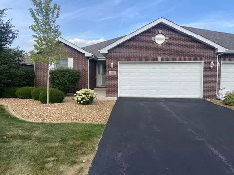 831 Oriole Dr, Peotone, IL 60468