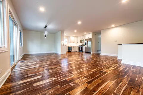 Living - 1665 Highland Blvd, Hoffman Estates, IL 60169 photo 5 of 13