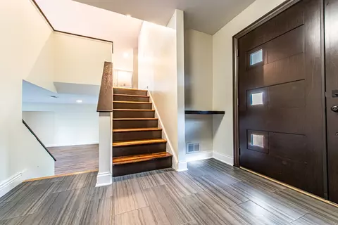 Entry Way - 1665 Highland Blvd, Hoffman Estates, IL 60169 photo 1 of 2